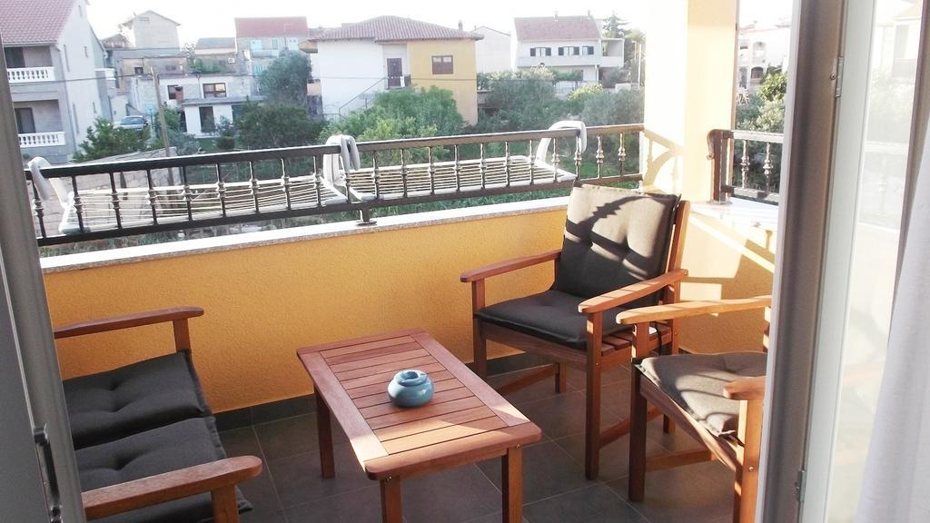 Apartments Horvat Vodice Ruang foto